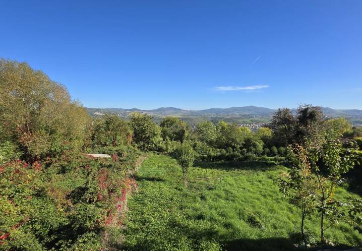 Terrain • Vente • 575m2 • Corent