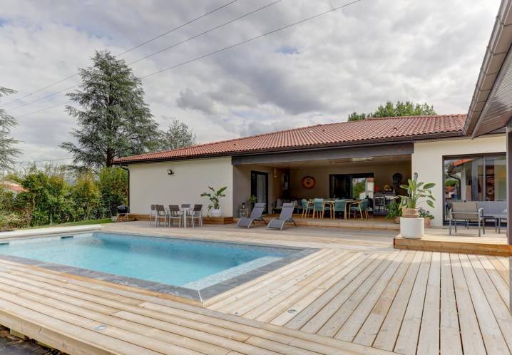 Maison • Vente • 204m2 • Orléat