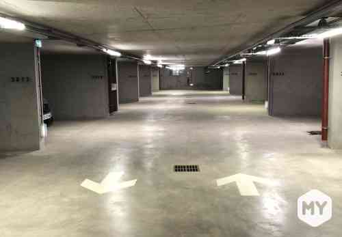 Parking 12 m2 à louer Clermont-Ferrand 63000, 95 €/mois